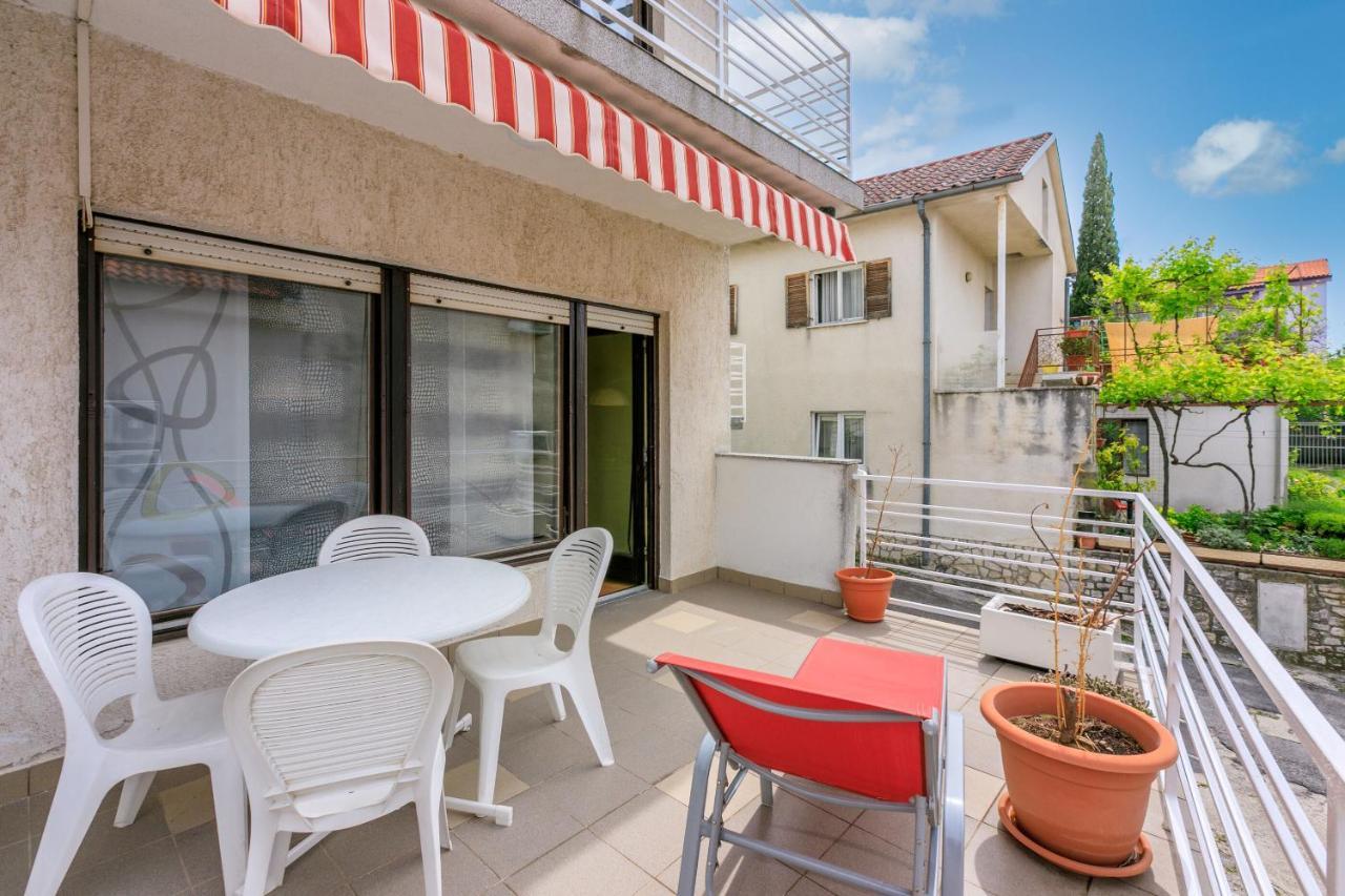 Apartments Zec Selce Exterior photo